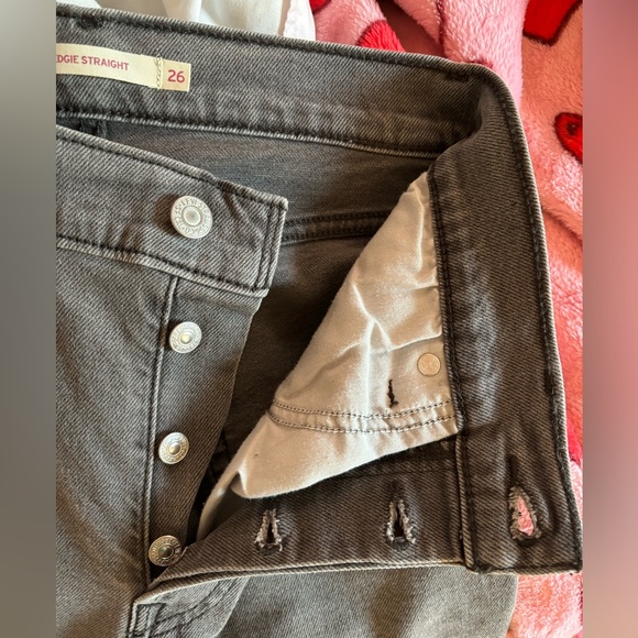 Levi’s Wedgie Straight Jeans - Picture 7 of 9